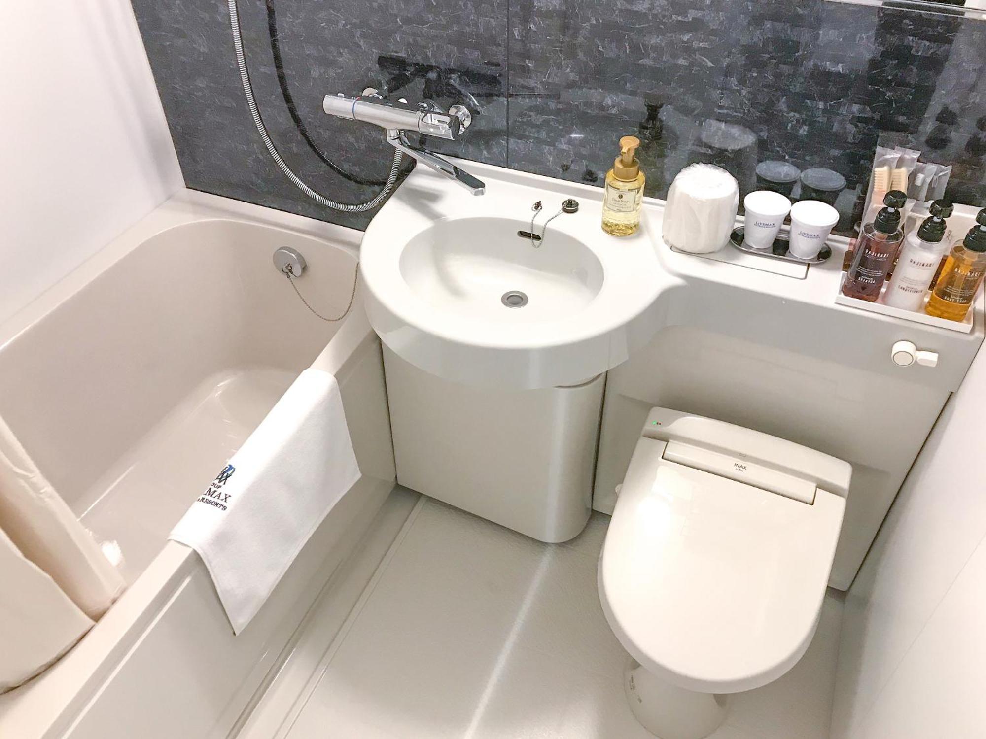 Hotel Livemax Budget Iyo Mishima Shikokuchuo Zewnętrze zdjęcie